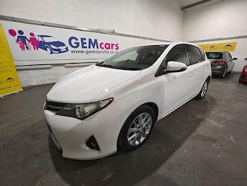 Toyota Auris feature image
