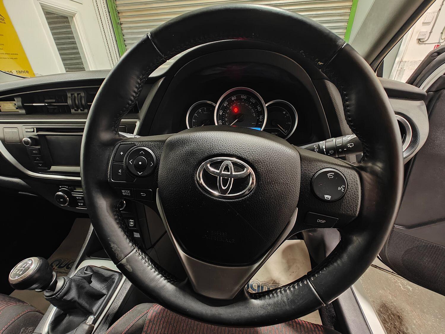 Used Toyota Auris 2013 for sale - 76945616: Photo 26