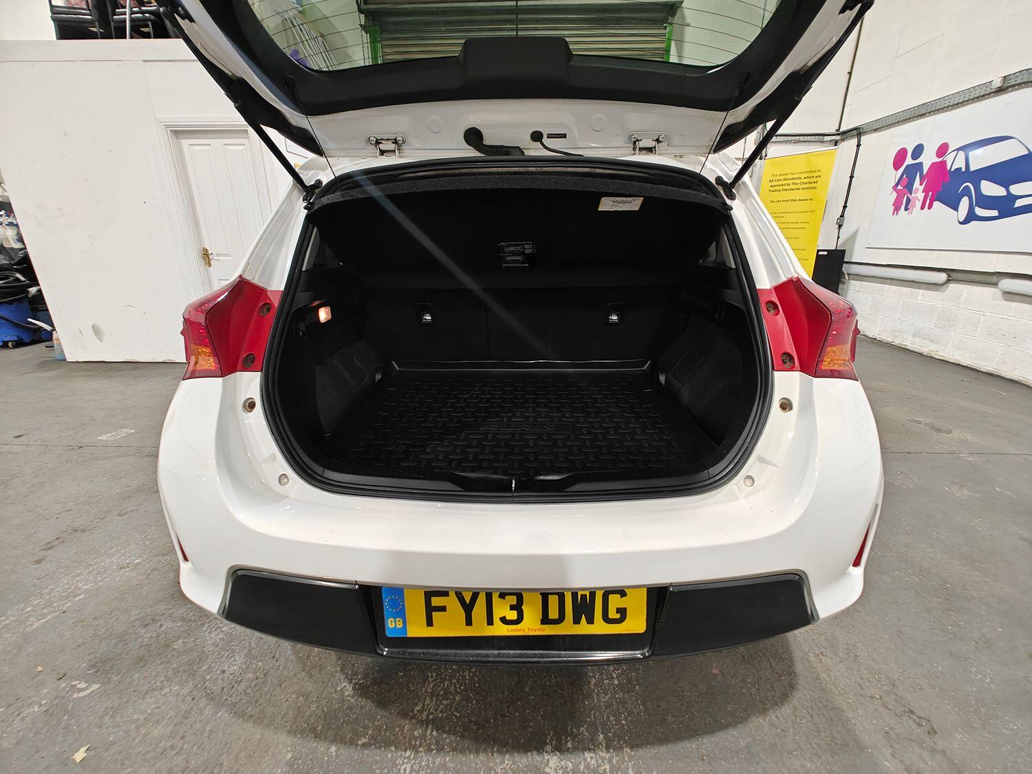 Used Toyota Auris 2013 for sale - 76945616: Photo 44