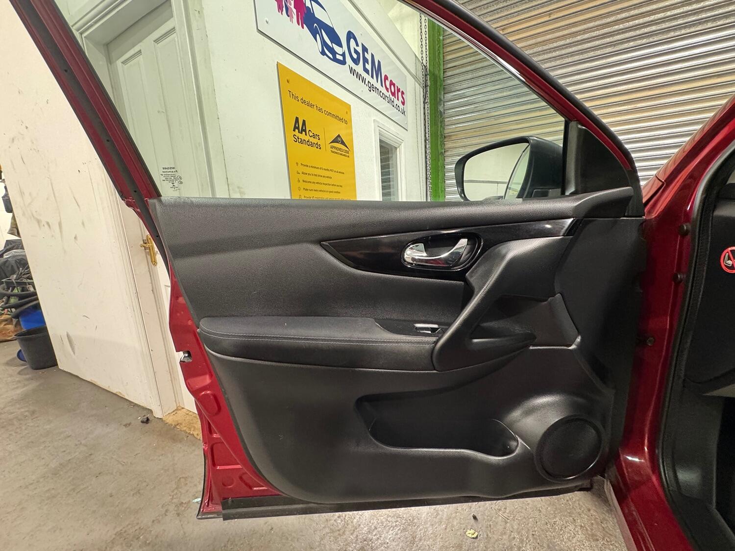 Used Nissan Qashqai 2016 for sale - 76794286: Photo 50