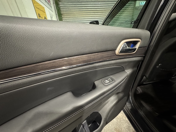 Used Jeep Grand Cherokee 2016 for sale - 76205654: Photo 57