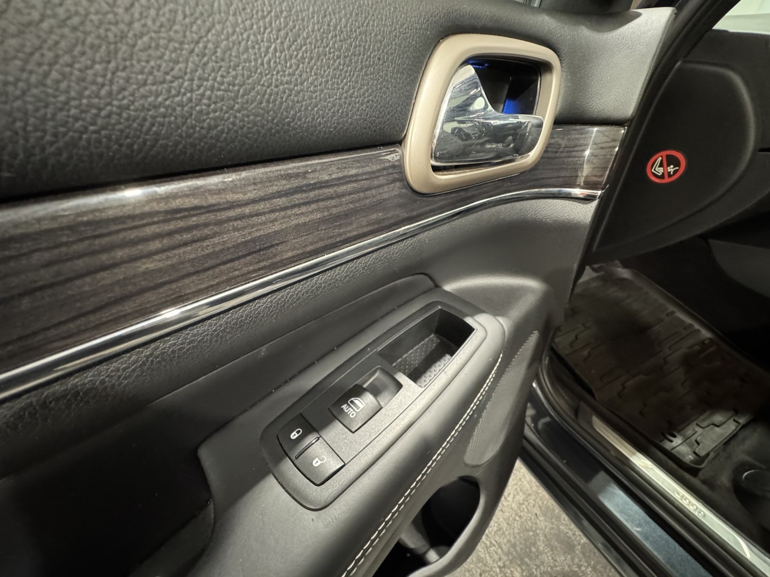 Used Jeep Grand Cherokee 2016 for sale - 76205654: Photo 64