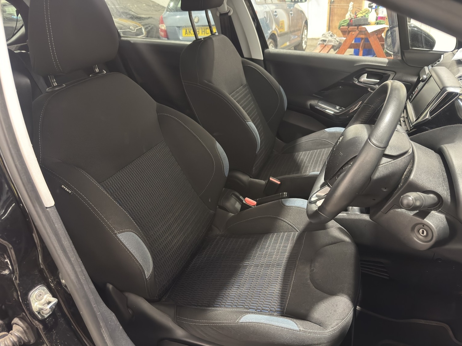 Used Peugeot 208 2015 for sale - 77915748: Photo 12