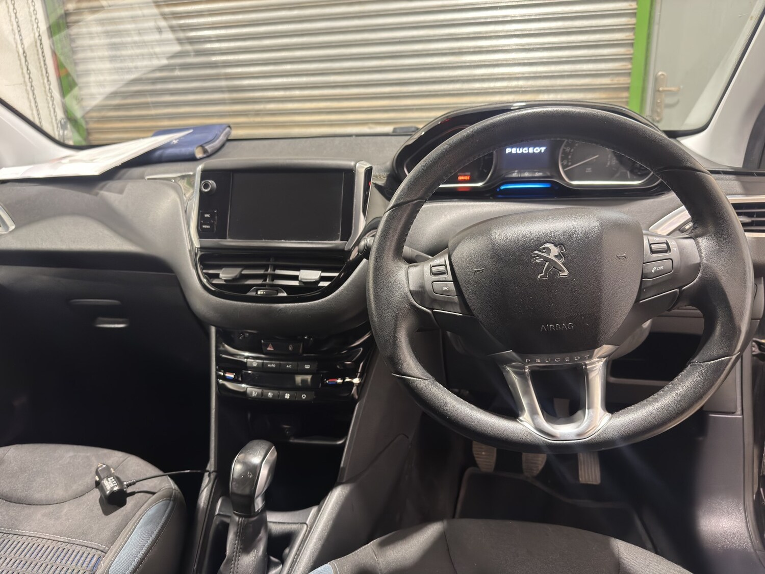 Used Peugeot 208 2015 for sale - 77915748: Photo 14