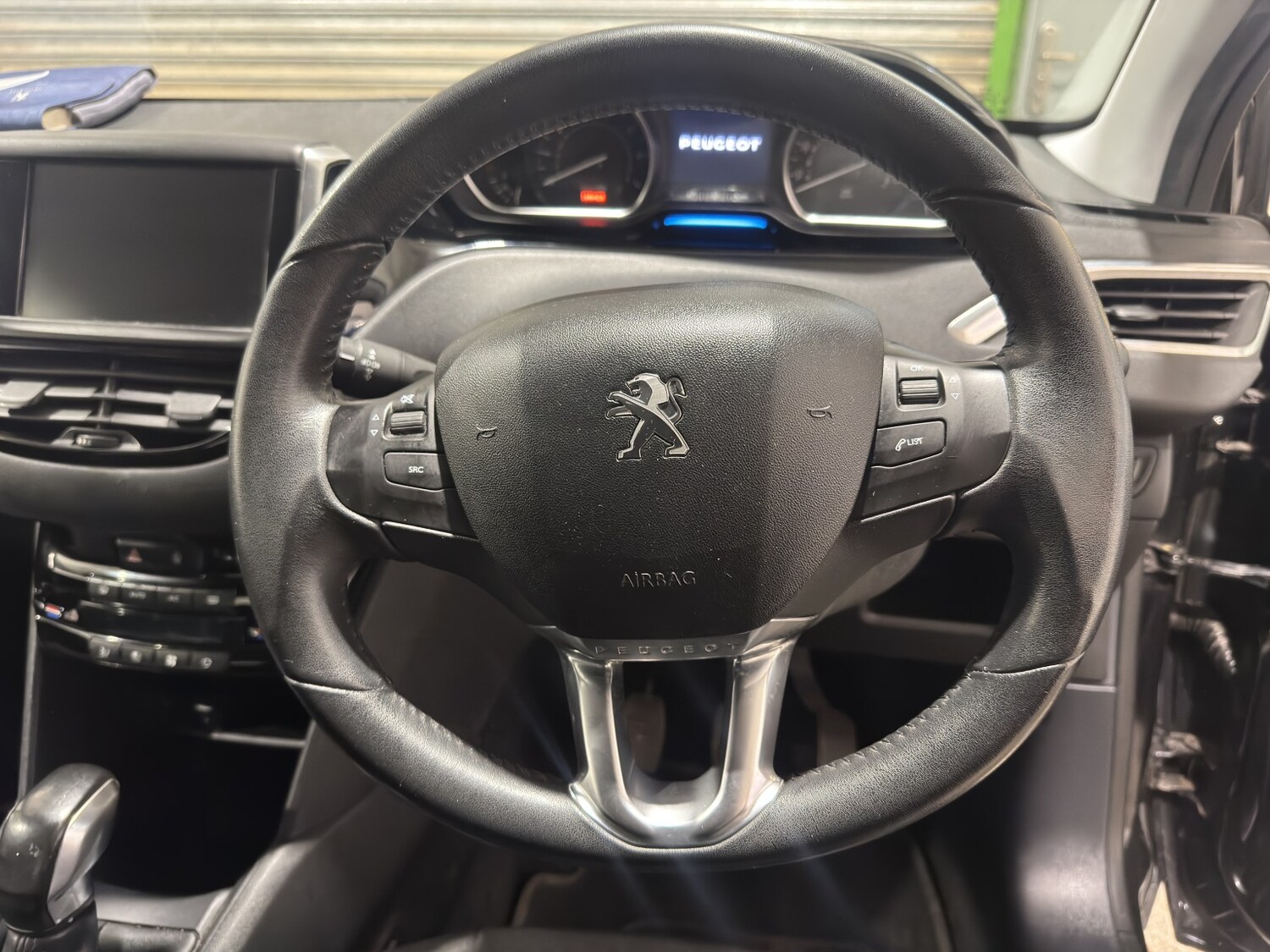 Used Peugeot 208 2015 for sale - 77915748: Photo 15