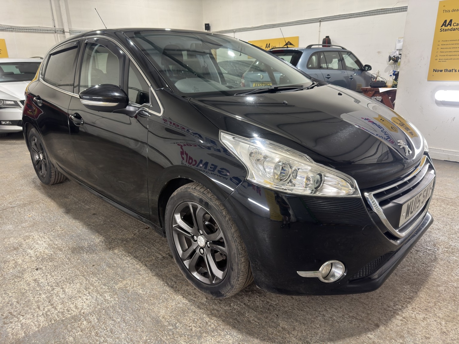 Used Peugeot 208 2015 for sale - 77915748: Photo 2
