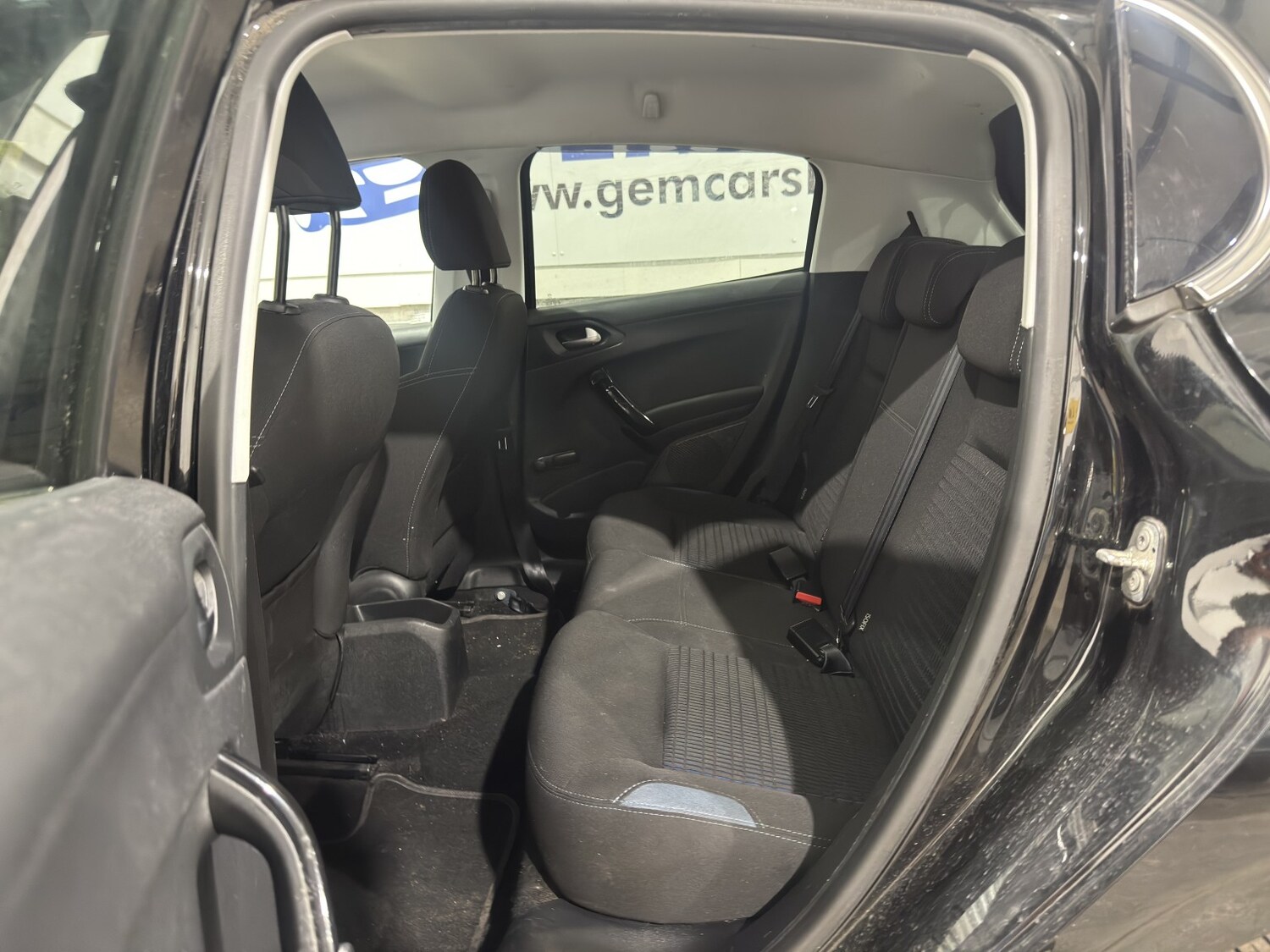 Used Peugeot 208 2015 for sale - 77915748: Photo 32