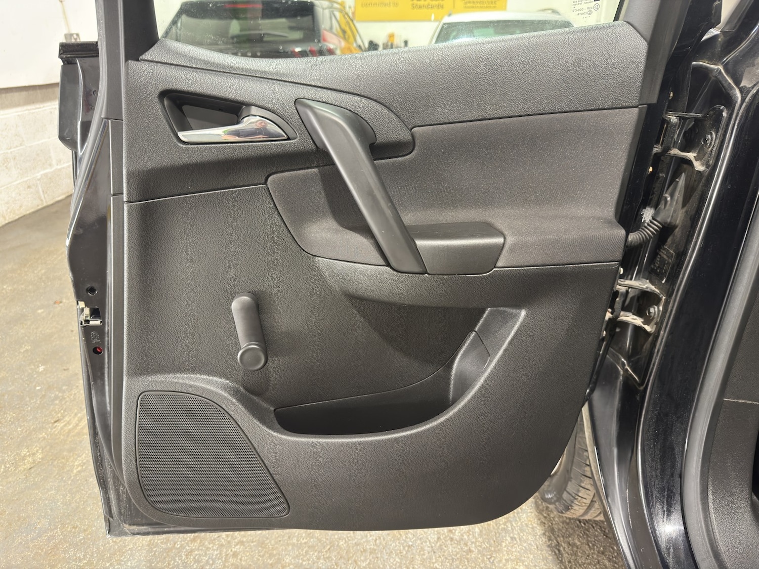 Used Vauxhall Meriva 2011 for sale - 77749777: Photo 34