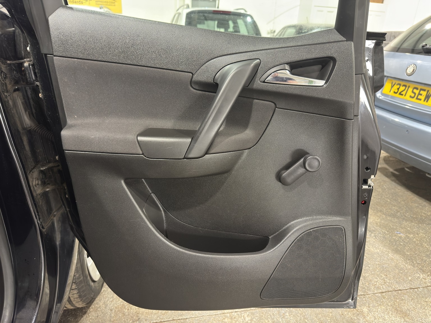 Used Vauxhall Meriva 2011 for sale - 77749777: Photo 41