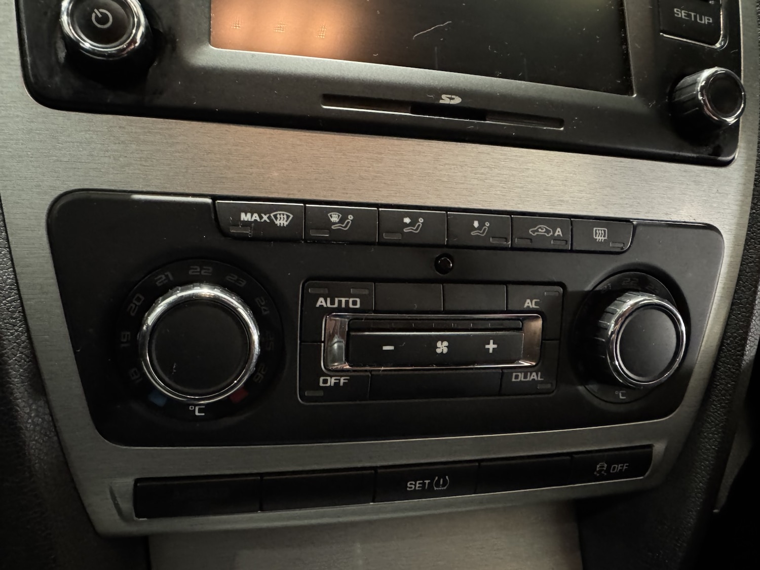 Used Skoda Octavia 2010 for sale - 77953960: Photo 28