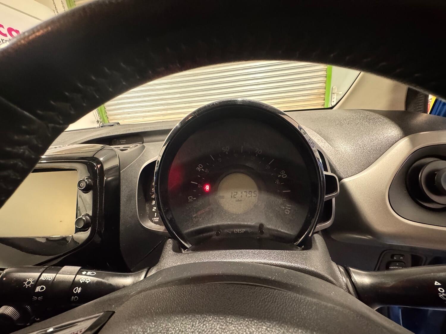 Used Peugeot 108 2015 for sale - 76547770: Photo 30