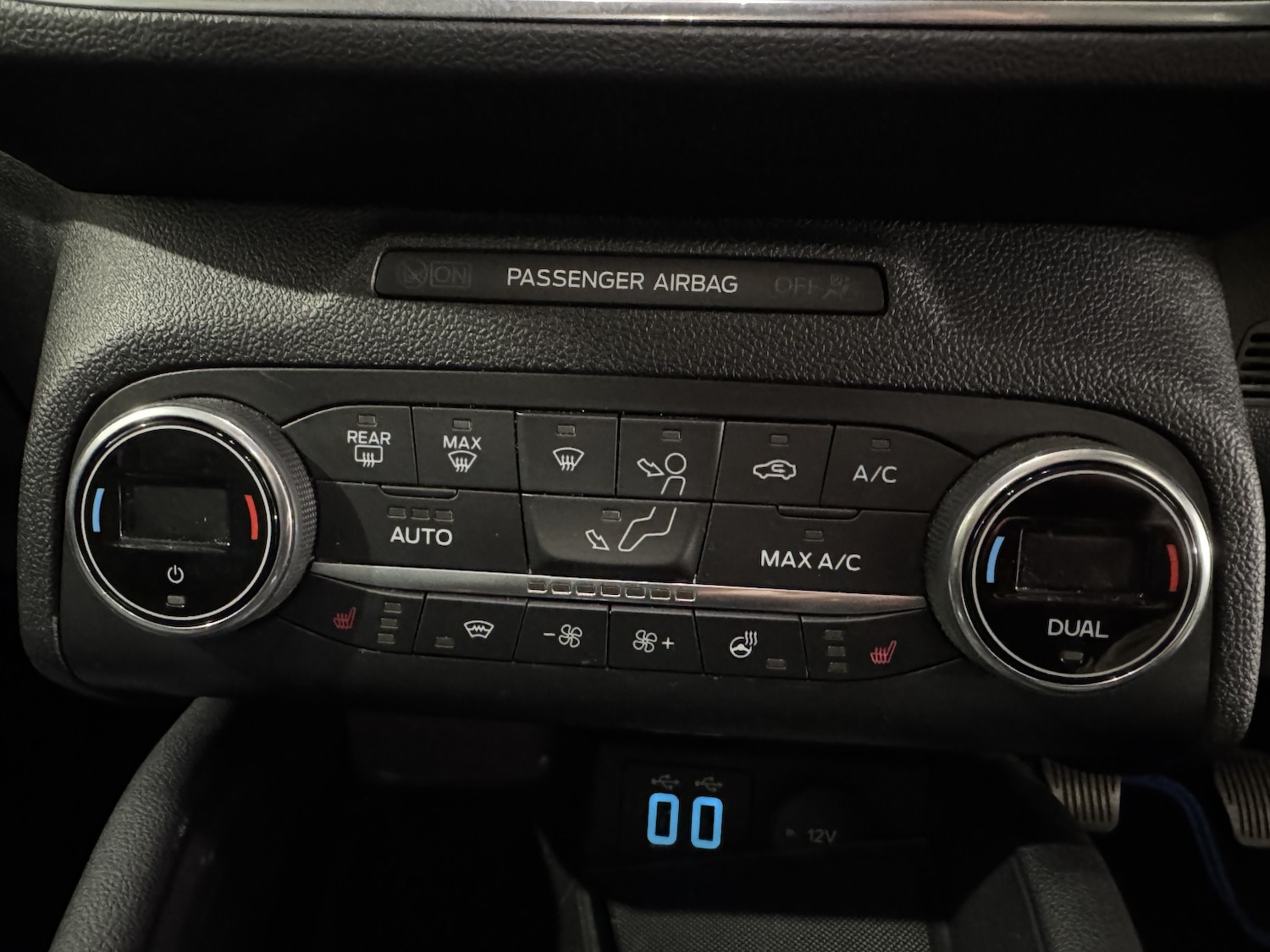 Used Ford Focus 2021 for sale - 78112074: Photo 31