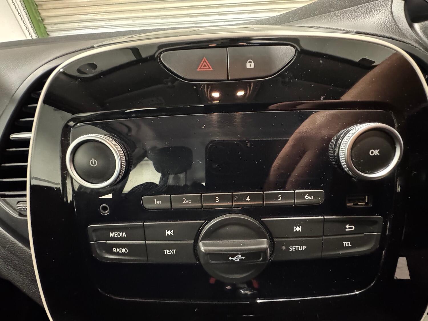 Used Renault Captur 2018 for sale - 78031679: Photo 41