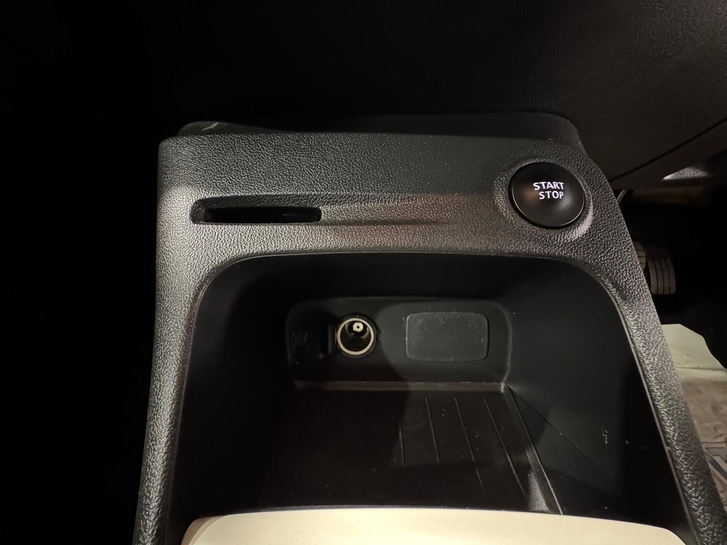 Used Renault Captur 2018 for sale - 78031679: Photo 43