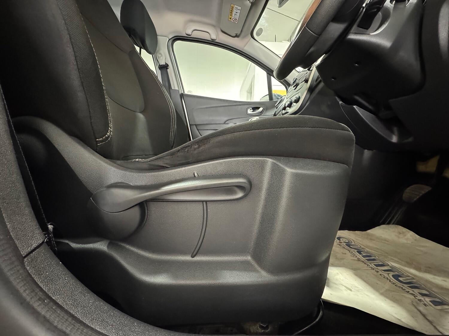 Used Renault Captur 2018 for sale - 78031679: Photo 47