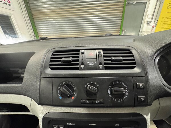 Used Skoda Fabia 2013 for sale - 76128898: Photo 29