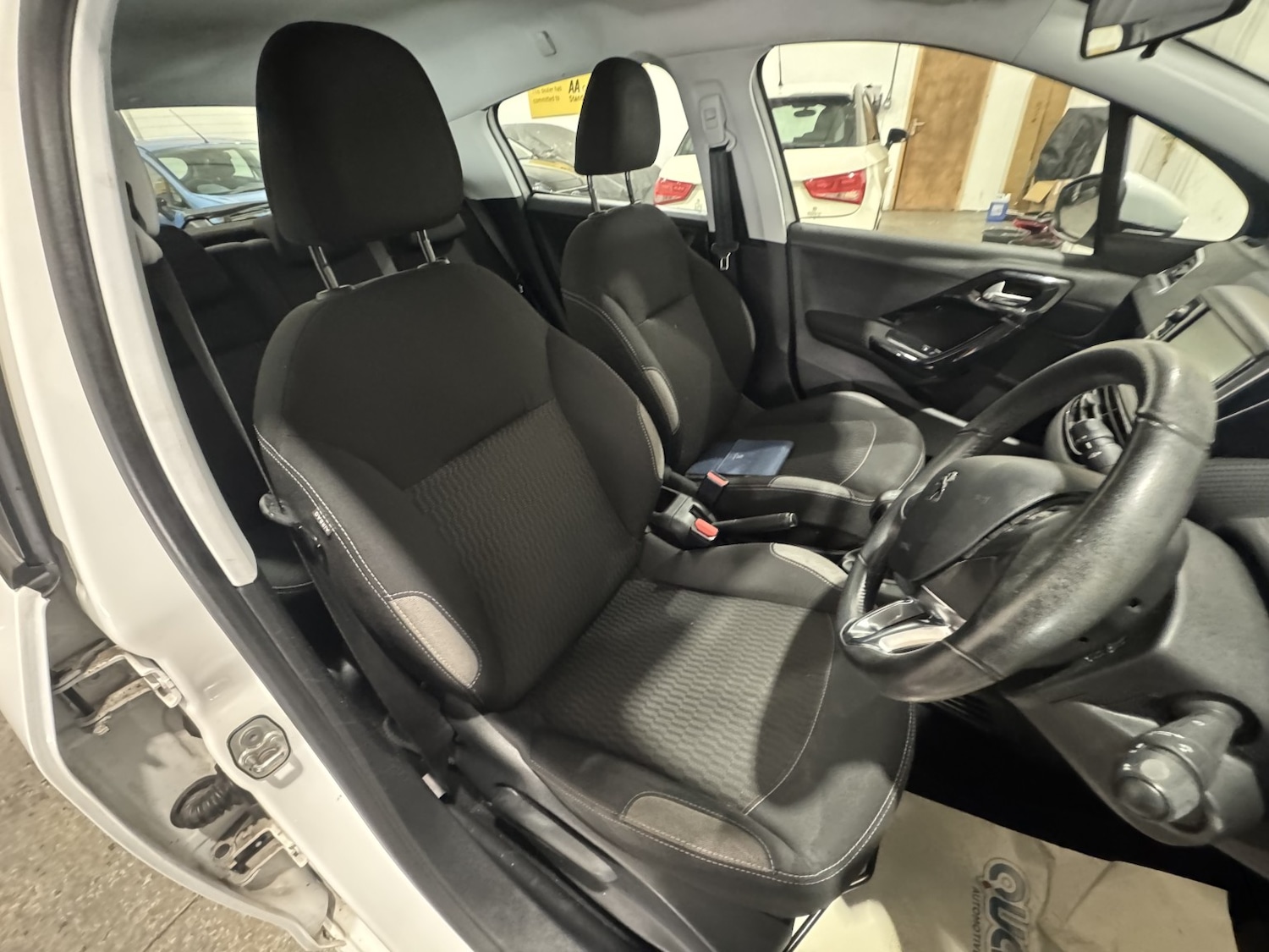 Used Peugeot 208 2016 for sale - 77140620: Photo 10