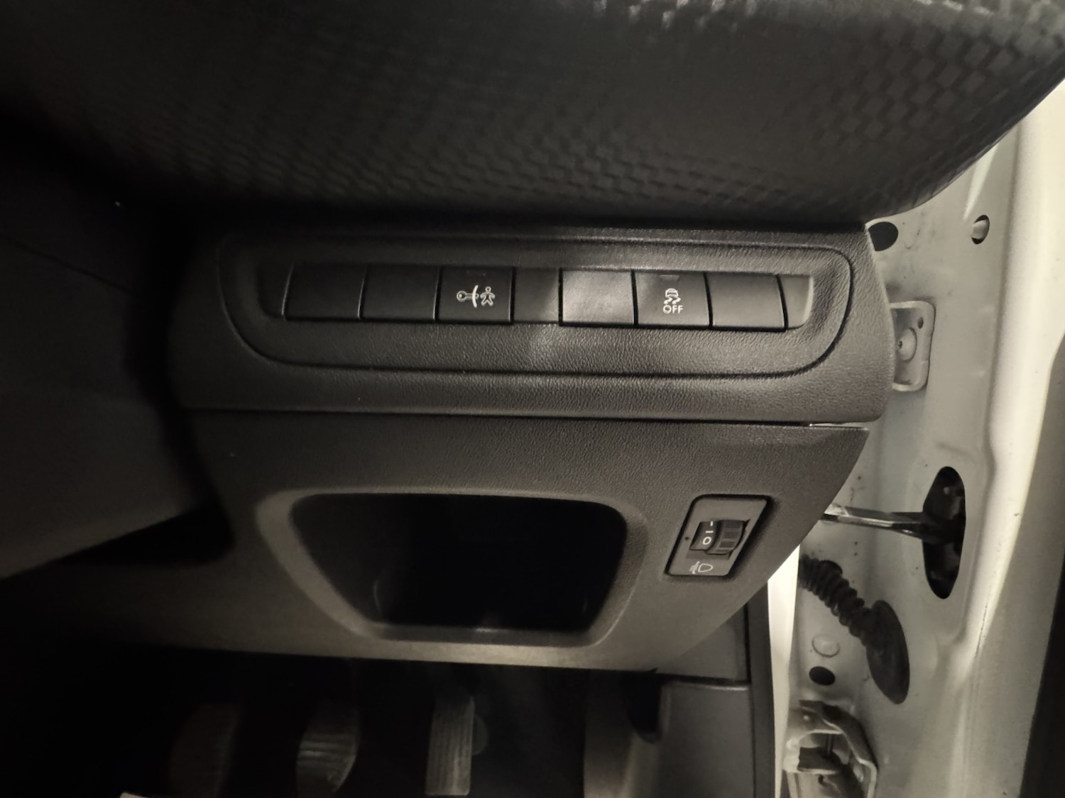 Used Peugeot 208 2016 for sale - 77140620: Photo 36