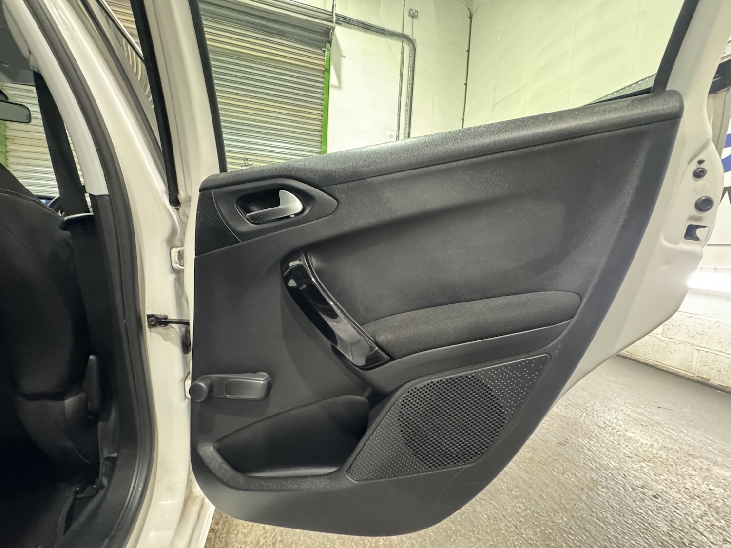 Used Peugeot 208 2016 for sale - 77140620: Photo 46