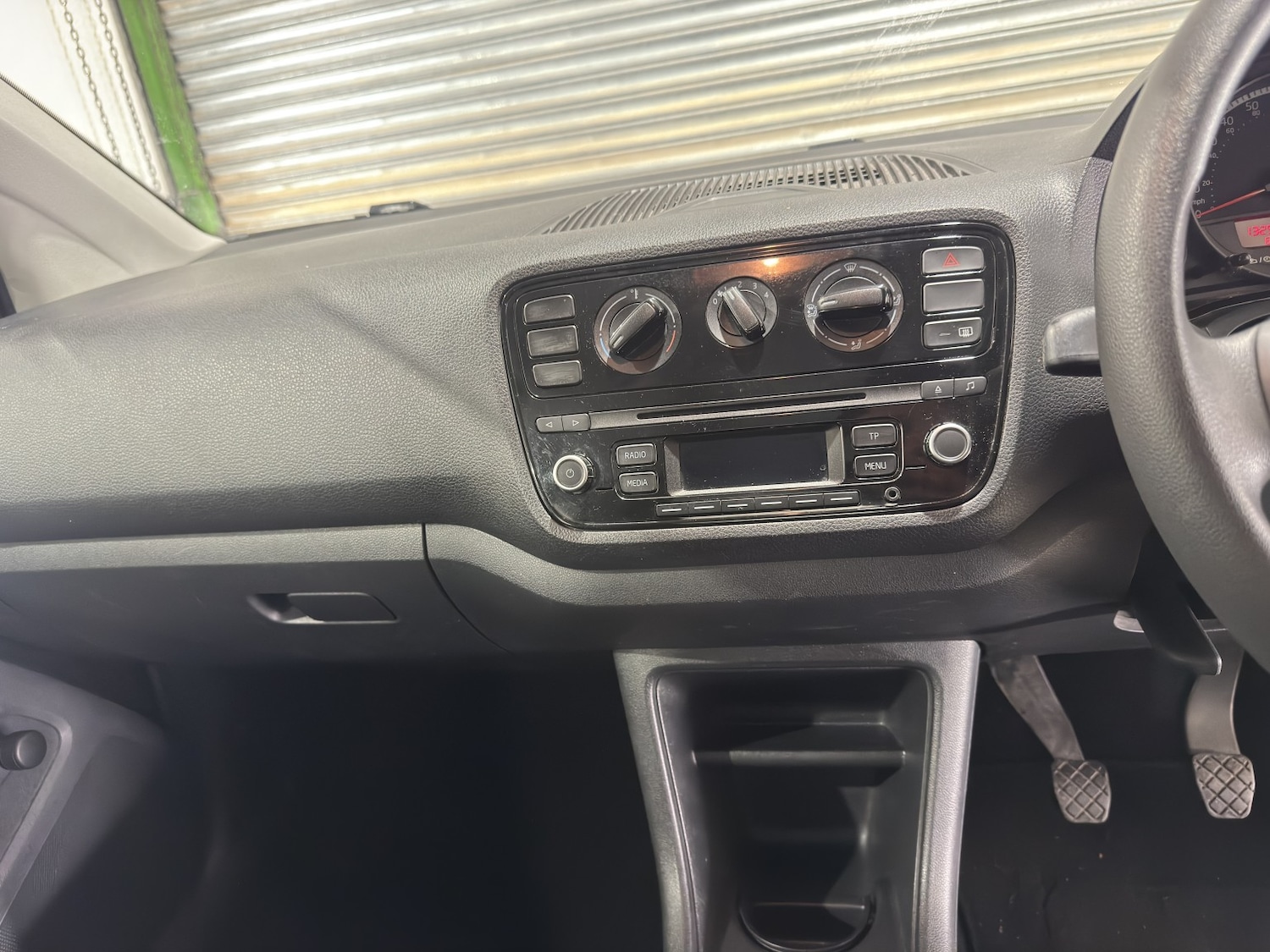 Used Volkswagen up! 2013 for sale - 77749976: Photo 20