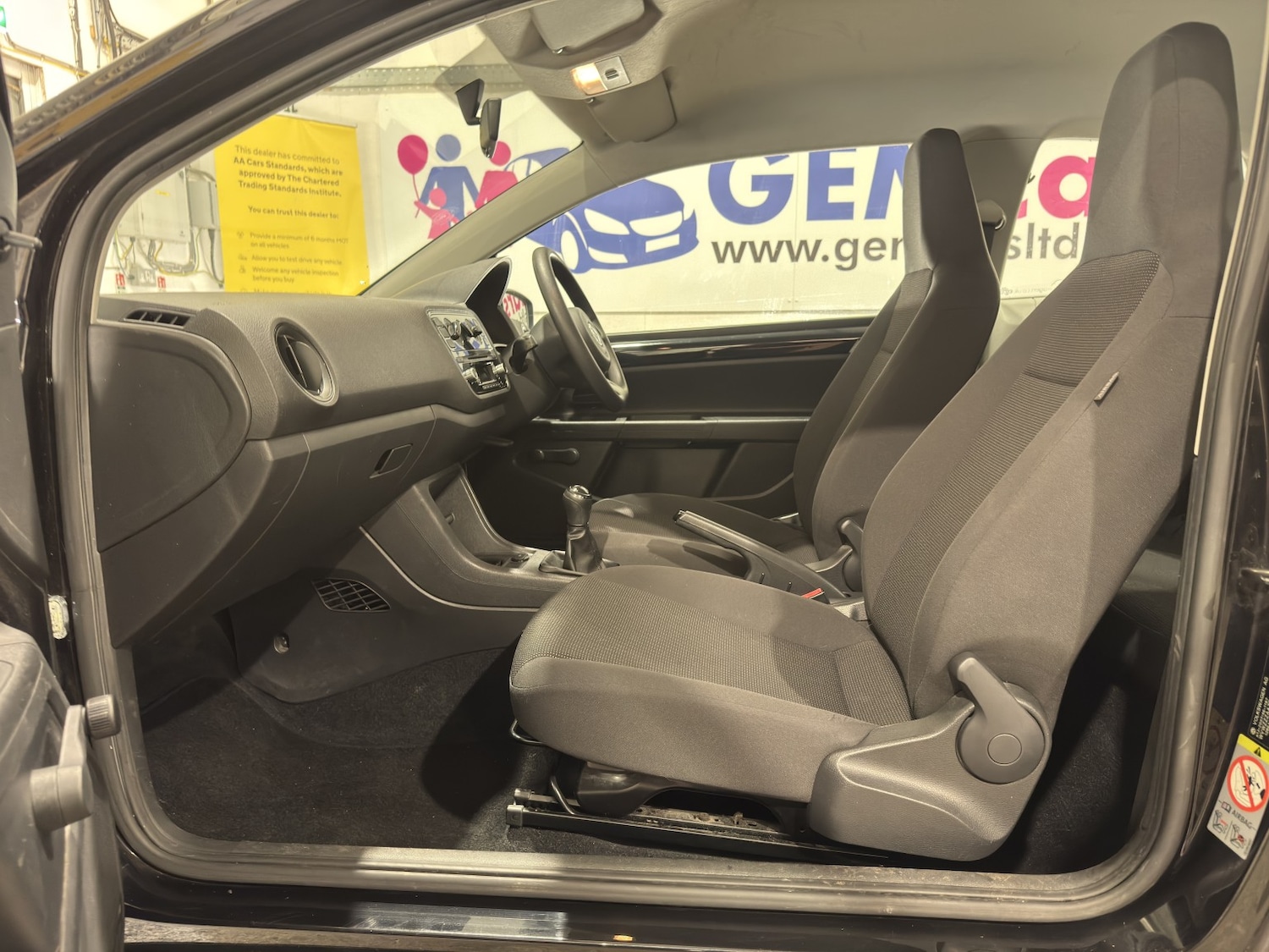 Used Volkswagen up! 2013 for sale - 77749976: Photo 29