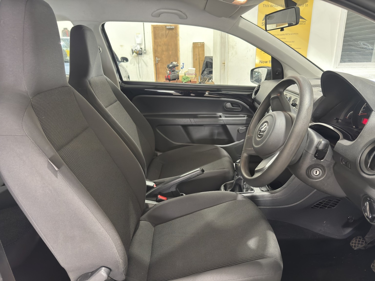 Used Volkswagen up! 2013 for sale - 77749976: Photo 4