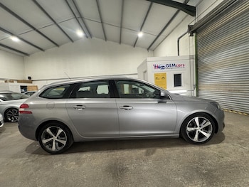 Used Peugeot 308 2016 for sale - 78520261: Photo