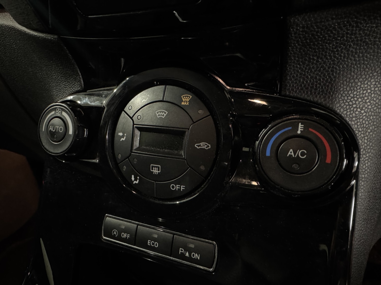 Used Ford Fiesta 2017 for sale - 78213615: Photo 24