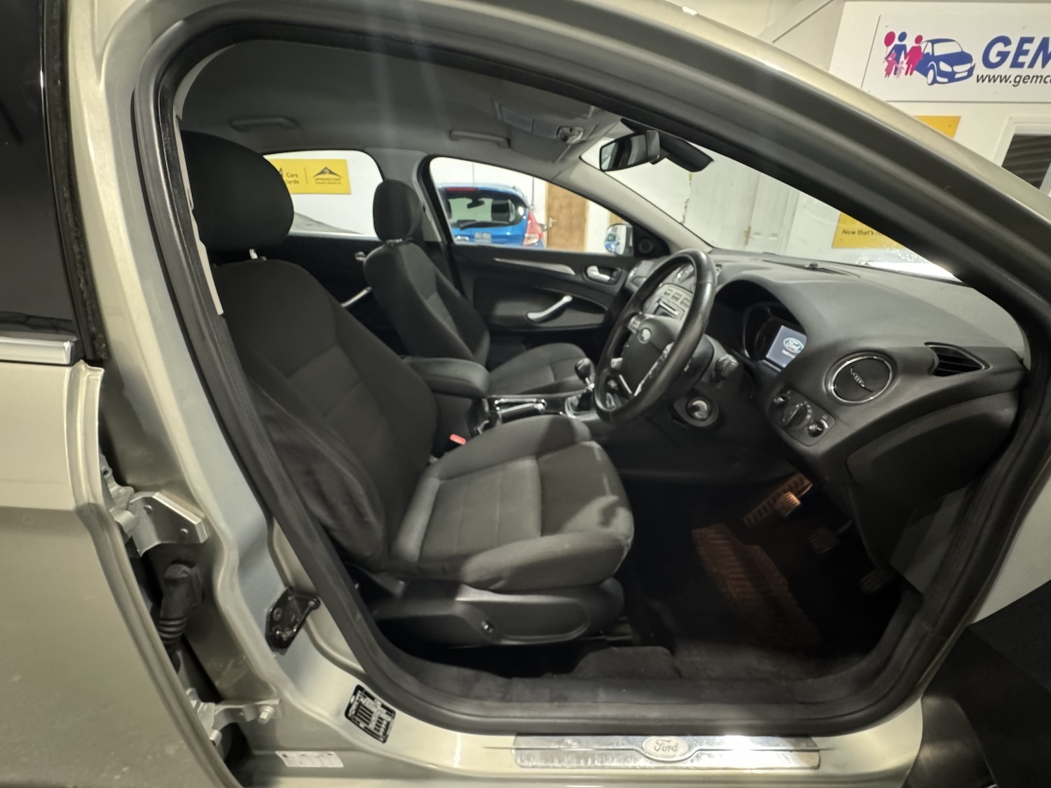 Used Ford Mondeo 2010 for sale - 76741303: Photo 21