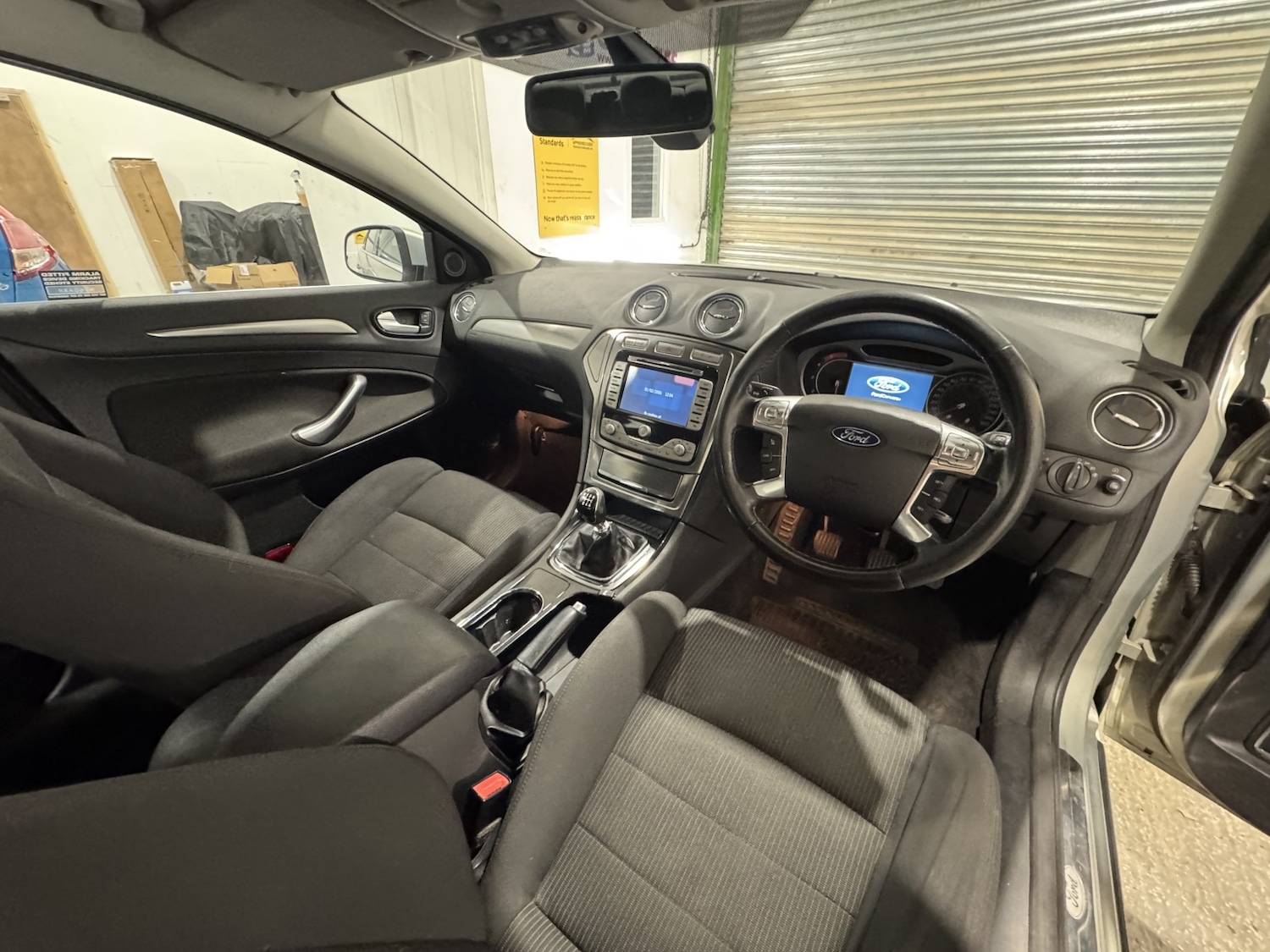 Used Ford Mondeo 2010 for sale - 76741303: Photo 25