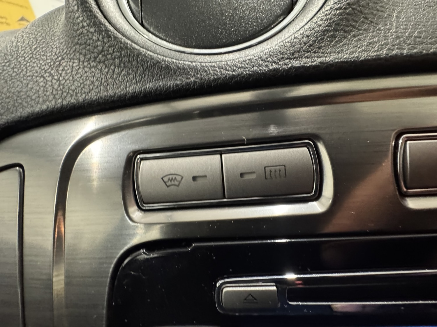 Used Ford Mondeo 2010 for sale - 76741303: Photo 34