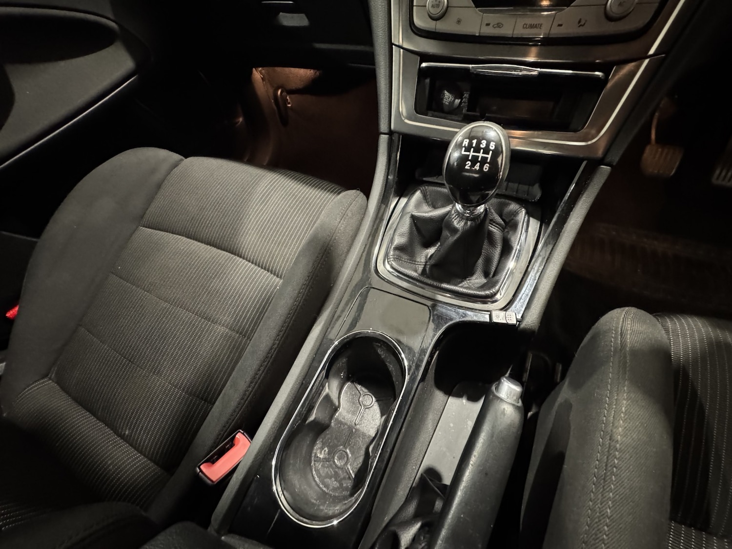 Used Ford Mondeo 2010 for sale - 76741303: Photo 41