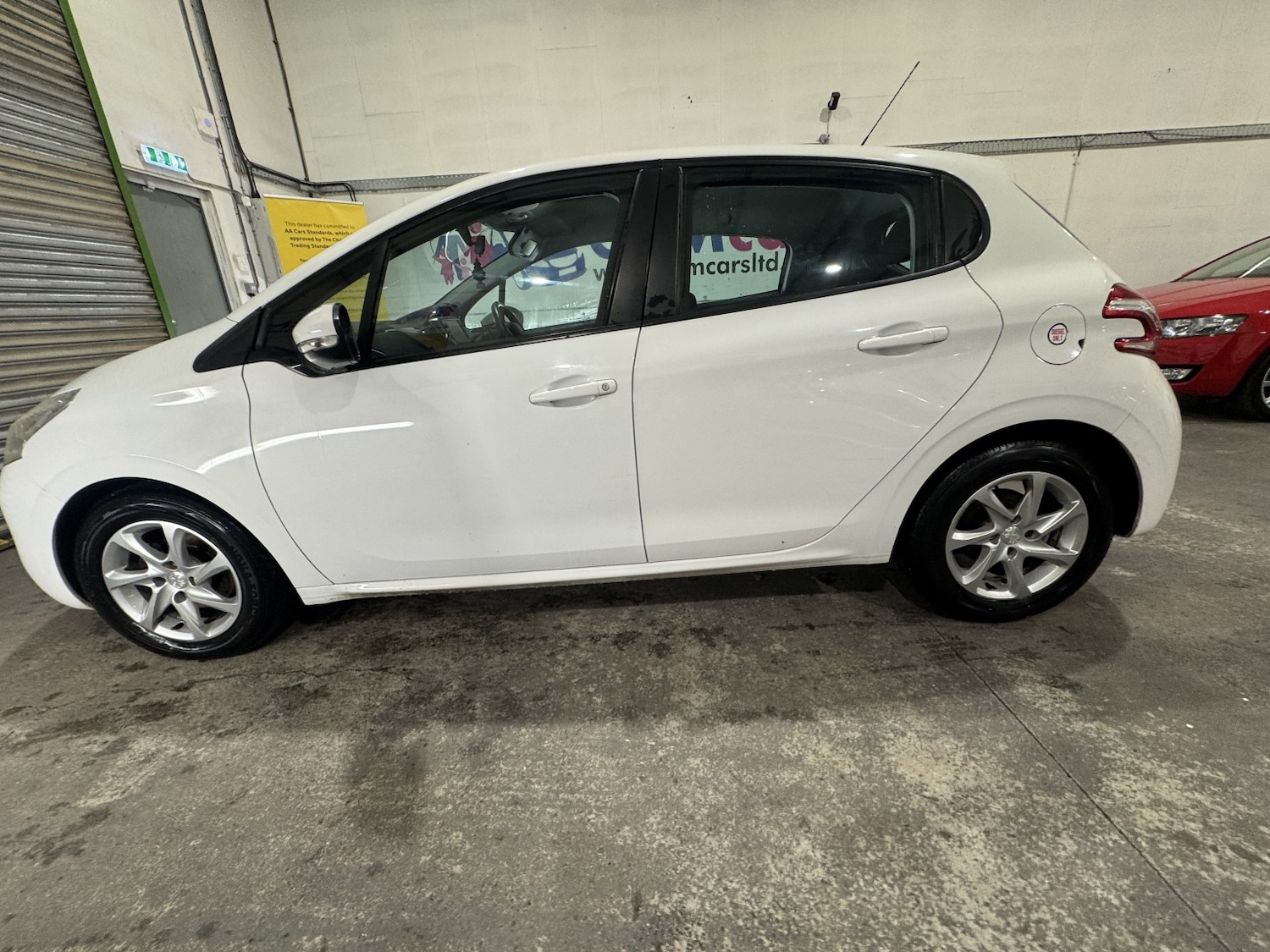 Used Peugeot 208 2014 for sale - 77167818: Photo 11