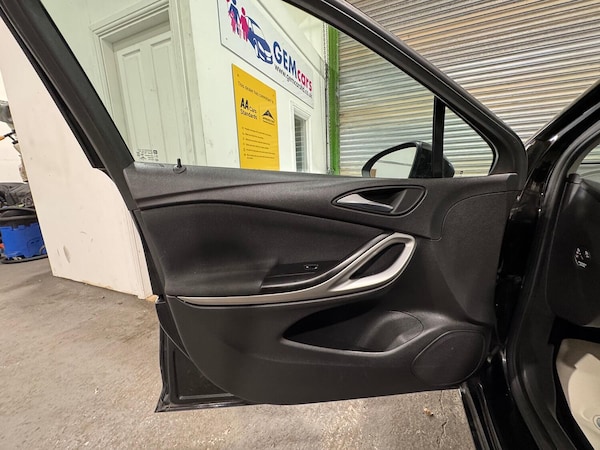 Used Vauxhall Astra 2018 for sale - 75366970: Photo 47