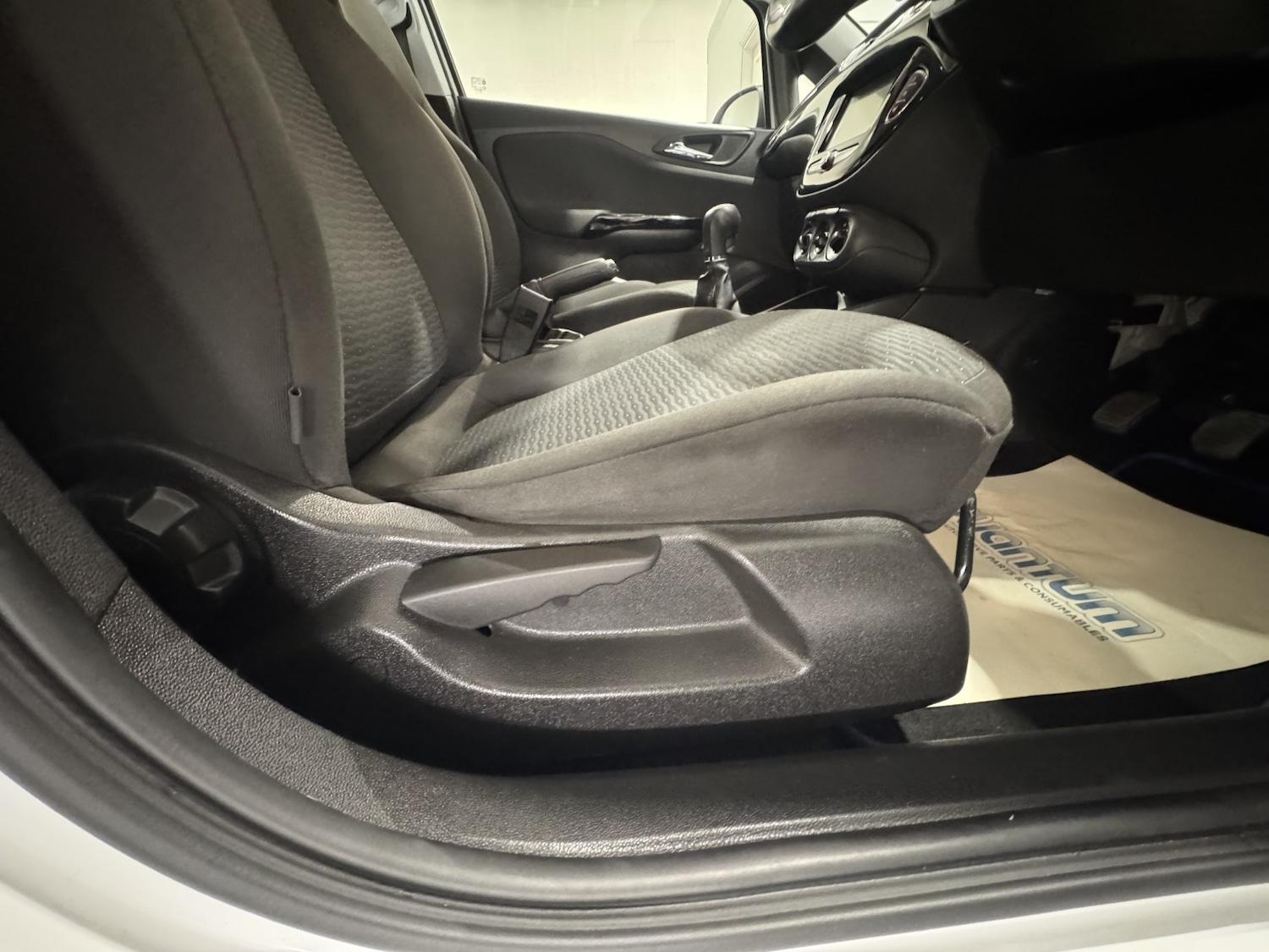 Used Vauxhall Corsa 2016 for sale - 76128918: Photo 27