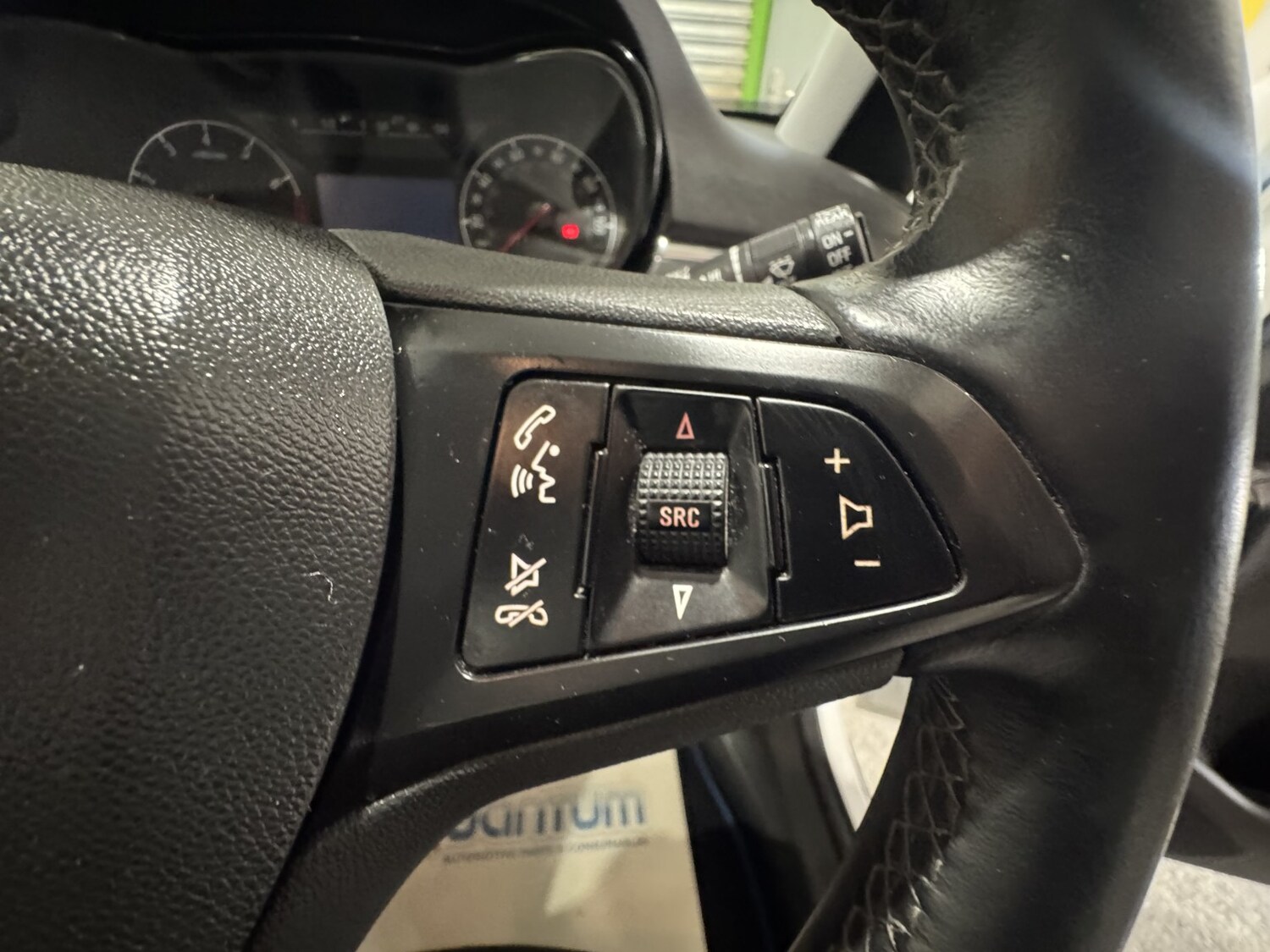 Used Vauxhall Corsa 2016 for sale - 76128918: Photo 32