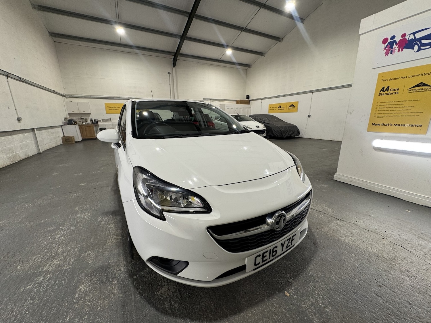 Used Vauxhall Corsa 2016 for sale - 76128918: Photo 4