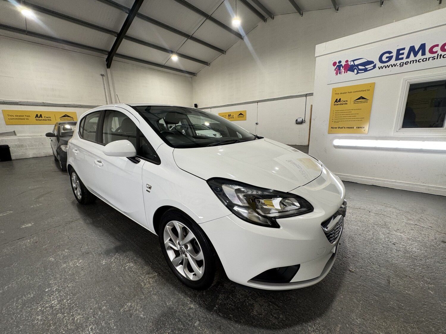Used Vauxhall Corsa 2016 for sale - 76128918: Photo 5