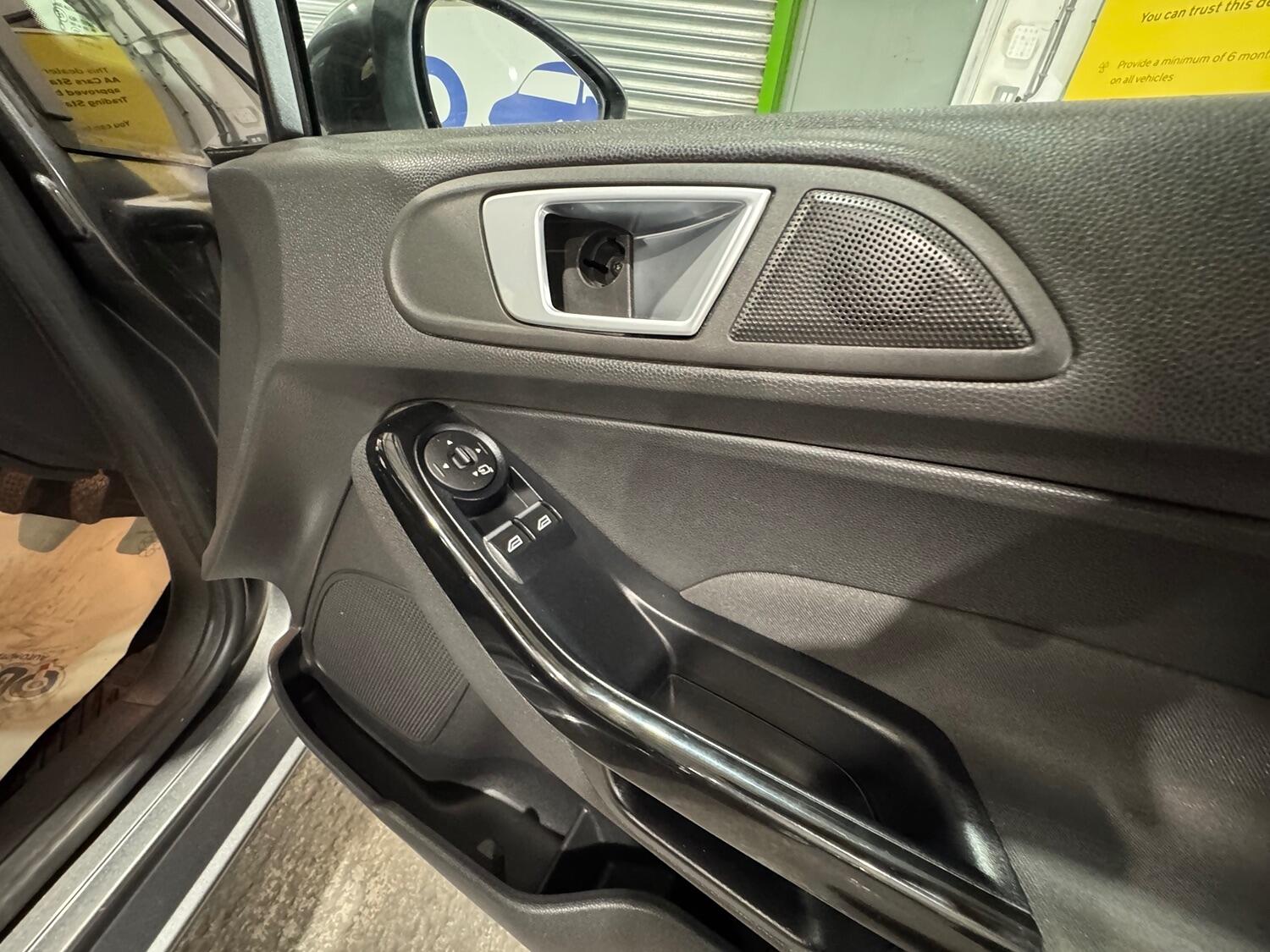 Used Ford Fiesta 2017 for sale - 76128895: Photo 23