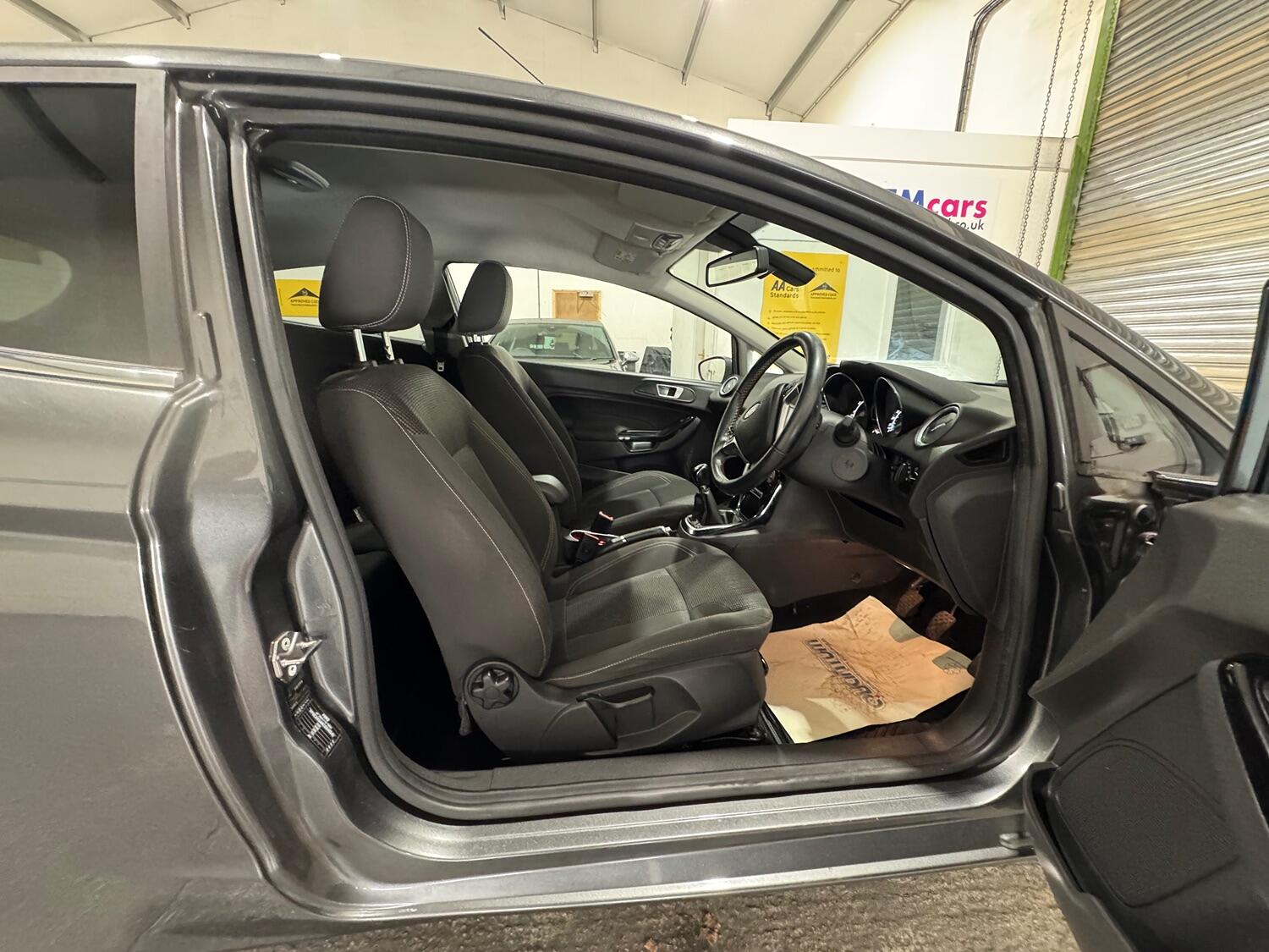 Used Ford Fiesta 2017 for sale - 76128895: Photo 24