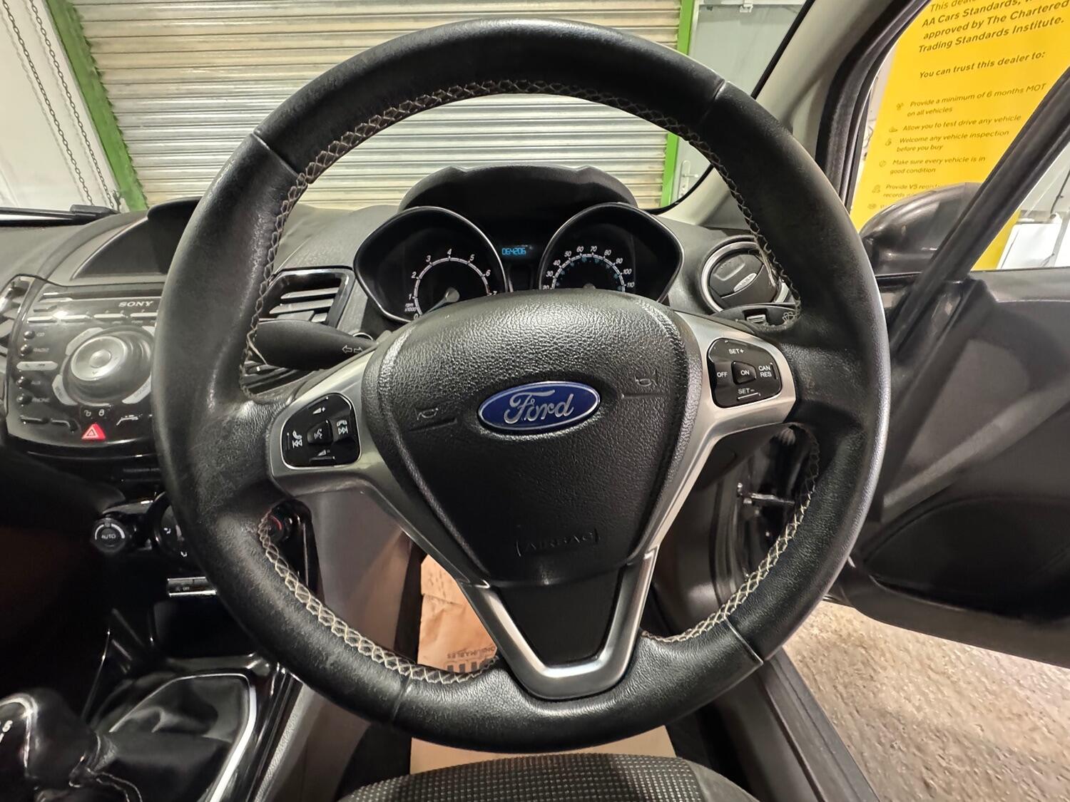 Used Ford Fiesta 2017 for sale - 76128895: Photo 33