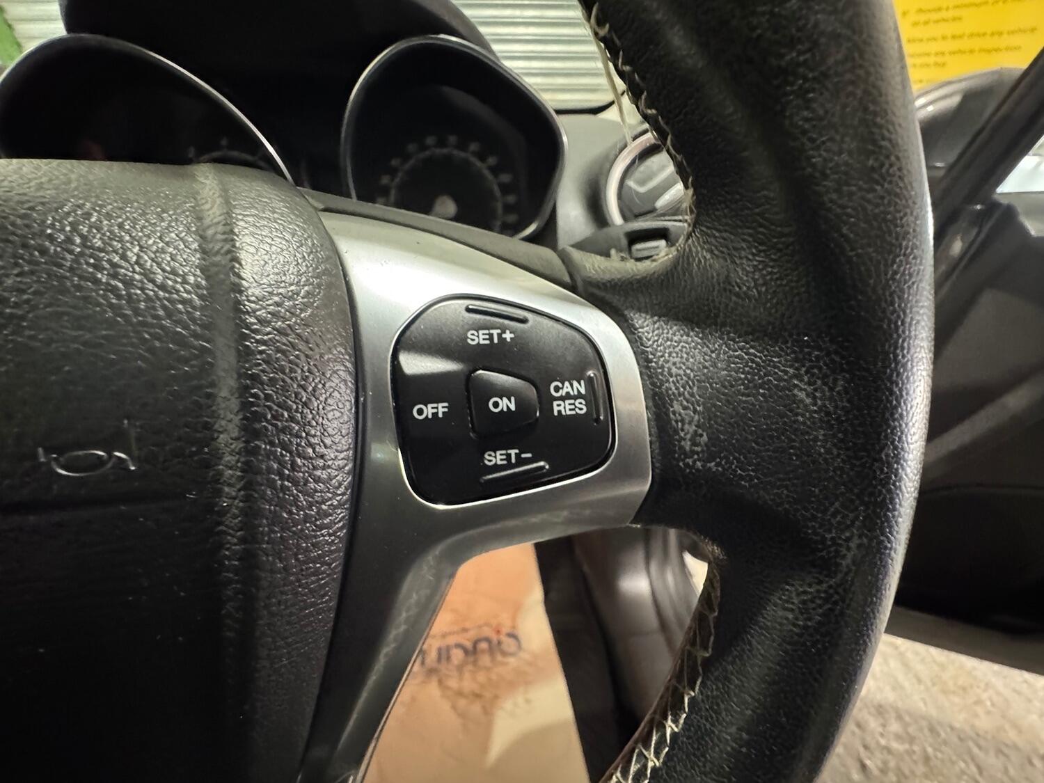Used Ford Fiesta 2017 for sale - 76128895: Photo 34