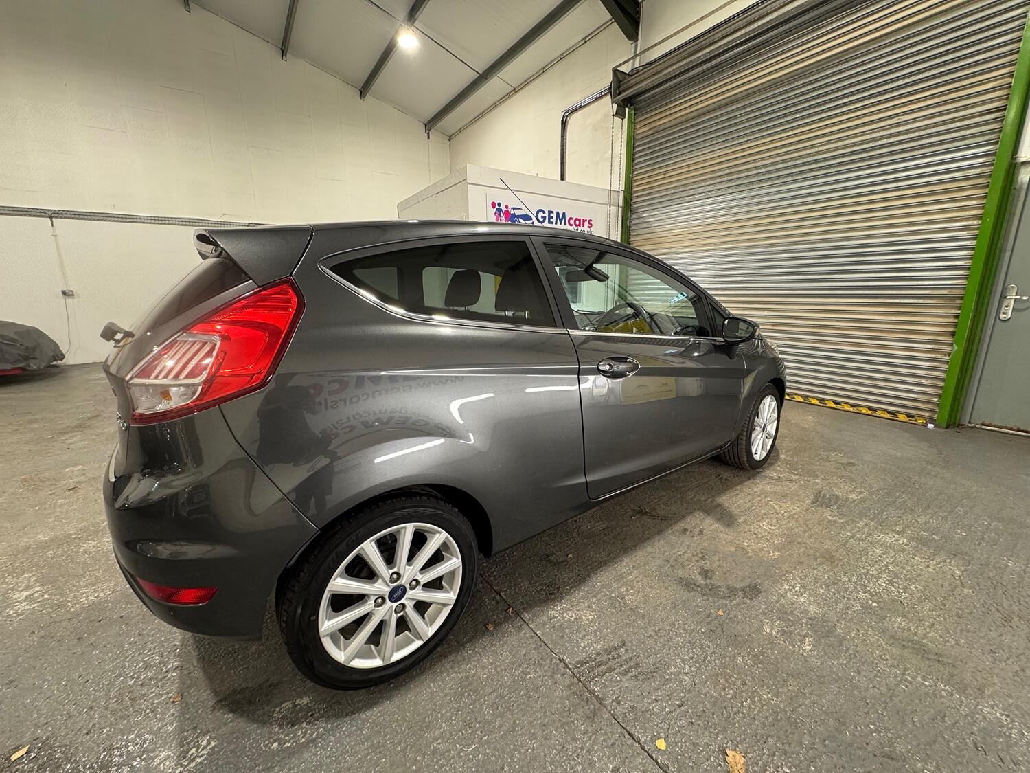 Used Ford Fiesta 2017 for sale - 76128895: Photo 9