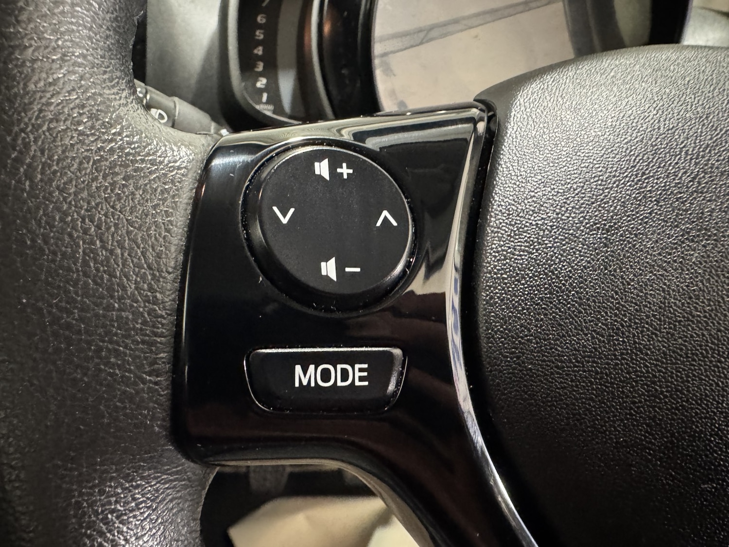 Used Toyota AYGO 2015 for sale - 77233777: Photo 36