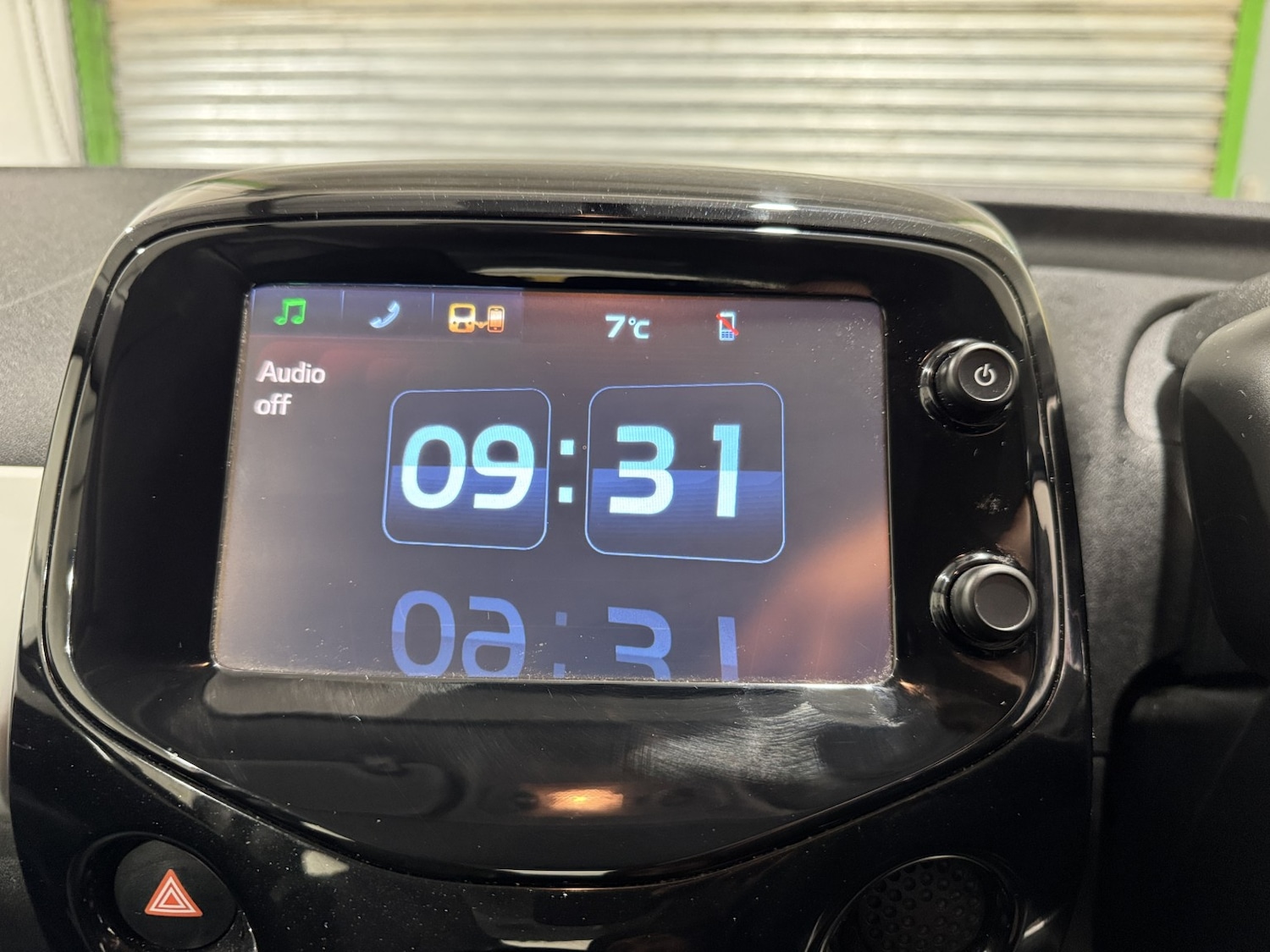 Used Toyota AYGO 2015 for sale - 77233777: Photo 38