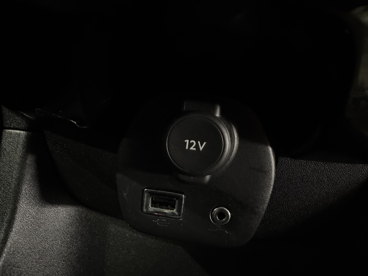 Used Toyota AYGO 2015 for sale - 77233777: Photo 42