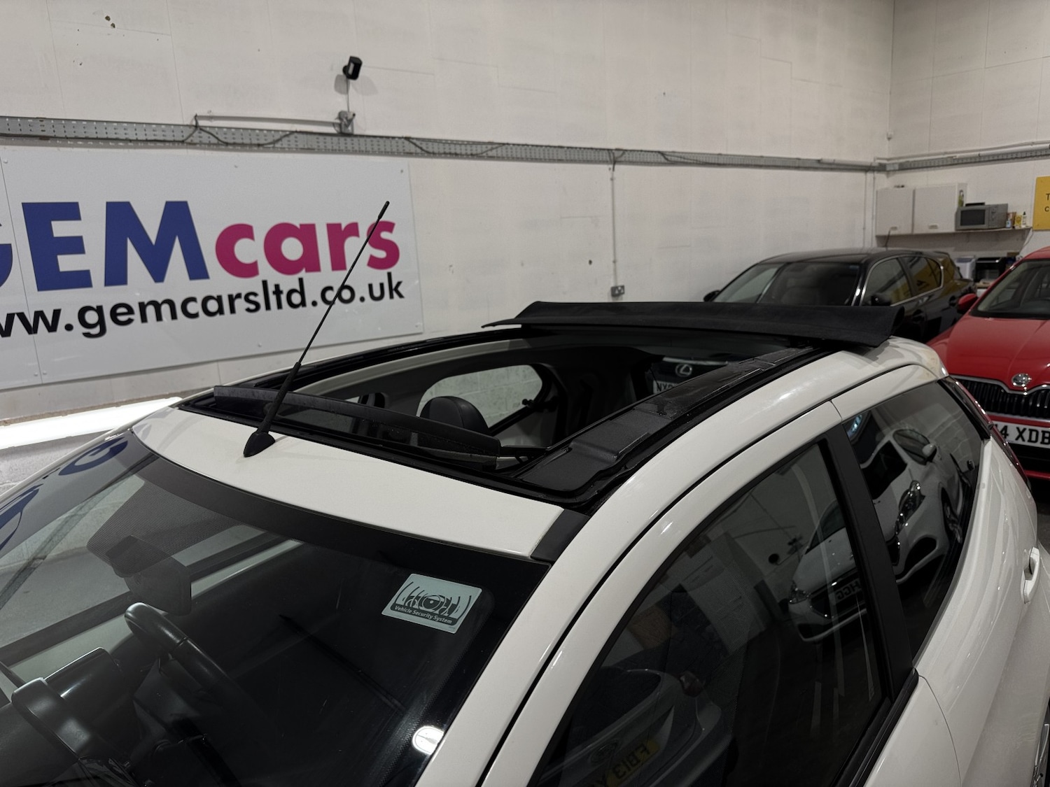 Used Toyota AYGO 2015 for sale - 77233777: Photo 45