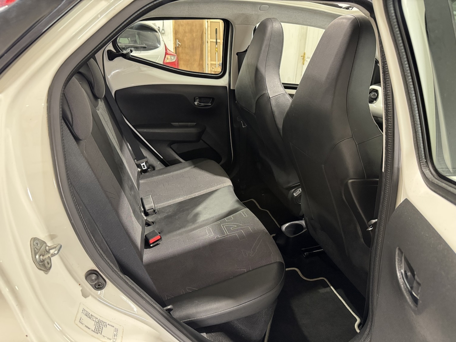 Used Toyota AYGO 2015 for sale - 77233777: Photo 47