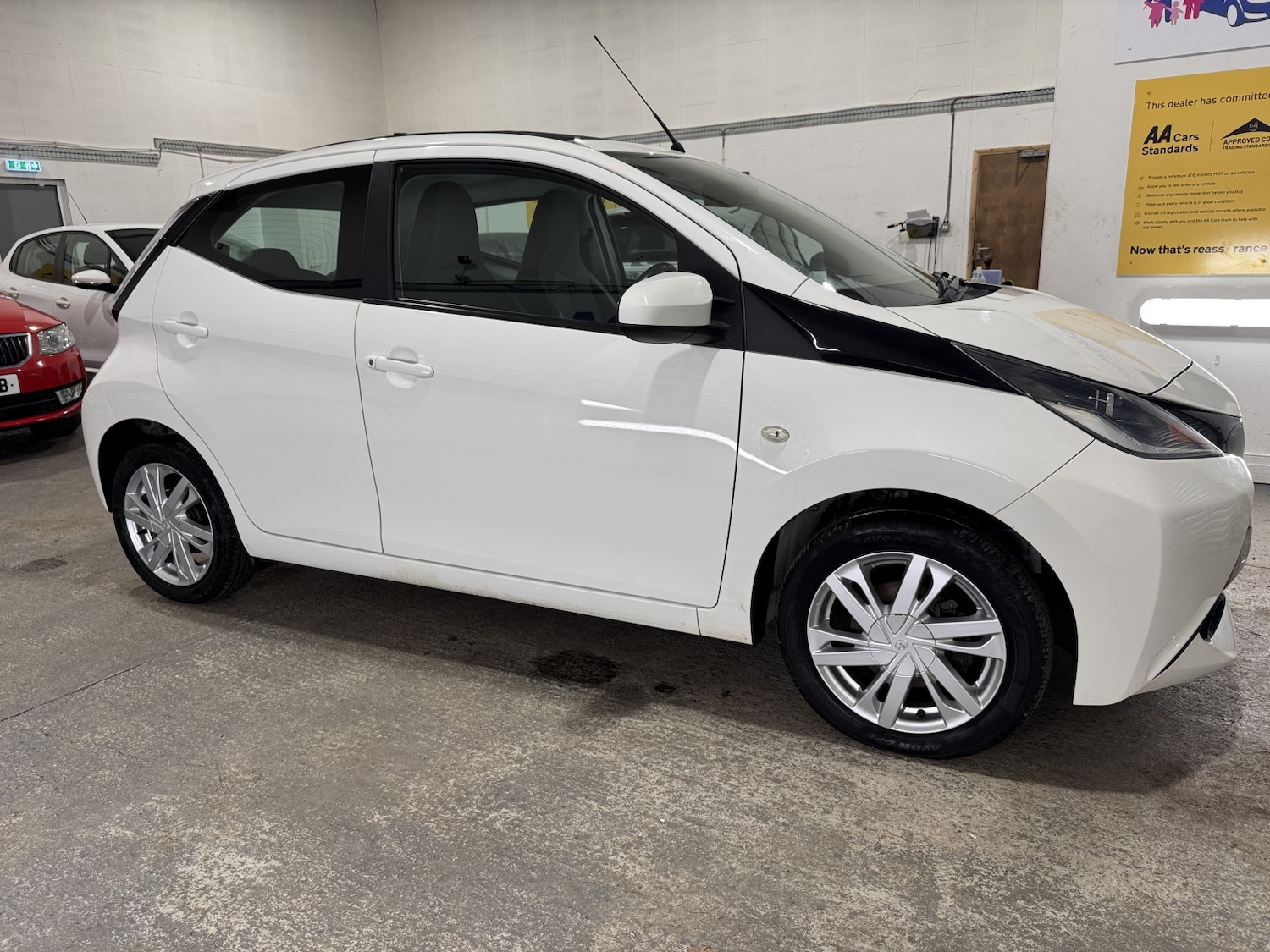 Used Toyota AYGO 2015 for sale - 77233777: Photo 5