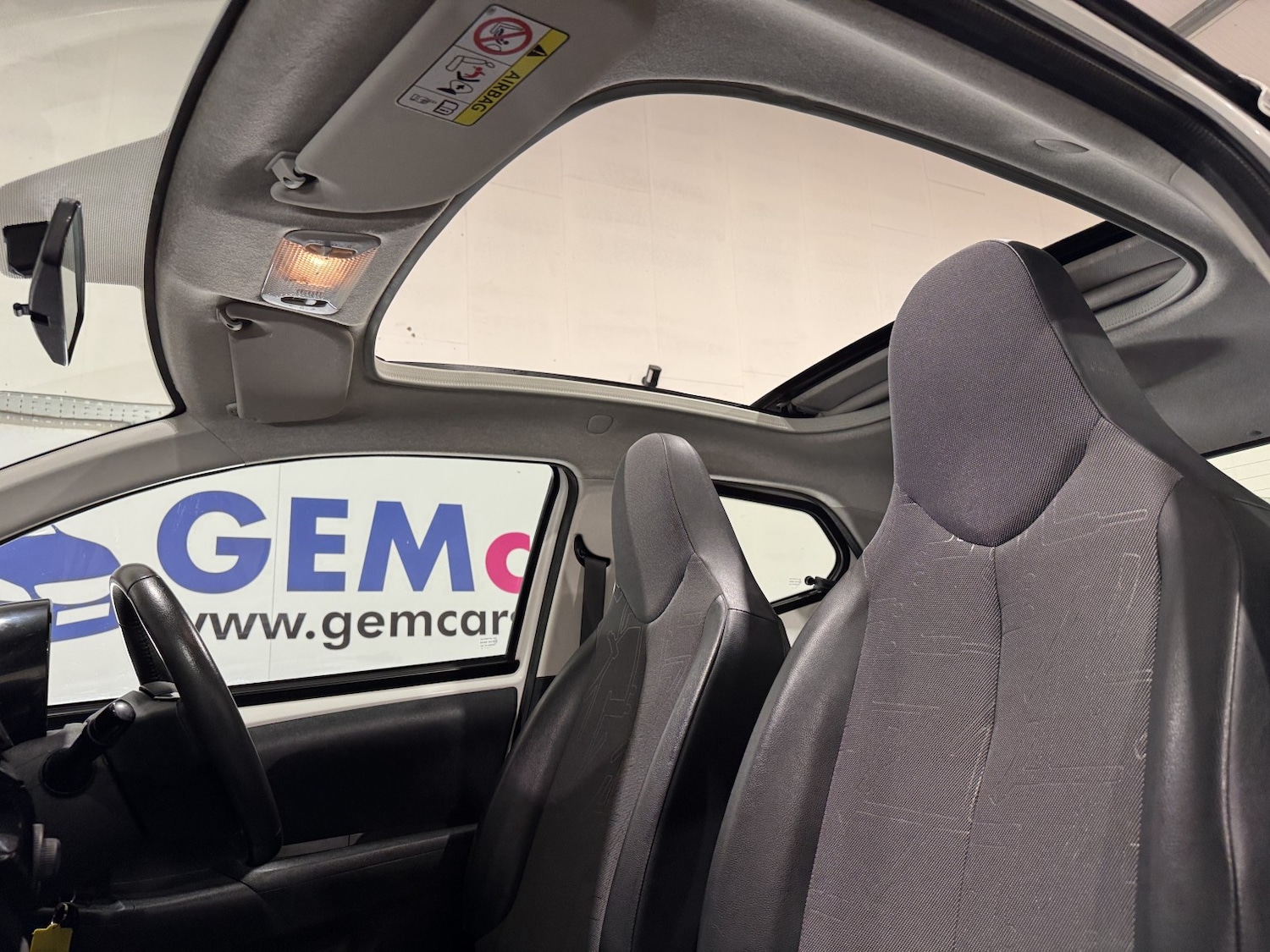 Used Toyota AYGO 2015 for sale - 77233777: Photo 62